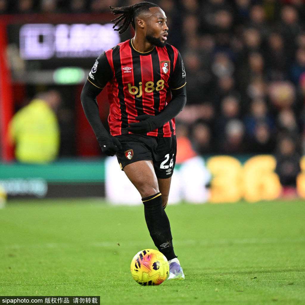 萨维尼奥在曼城的未来：留守还是让路？