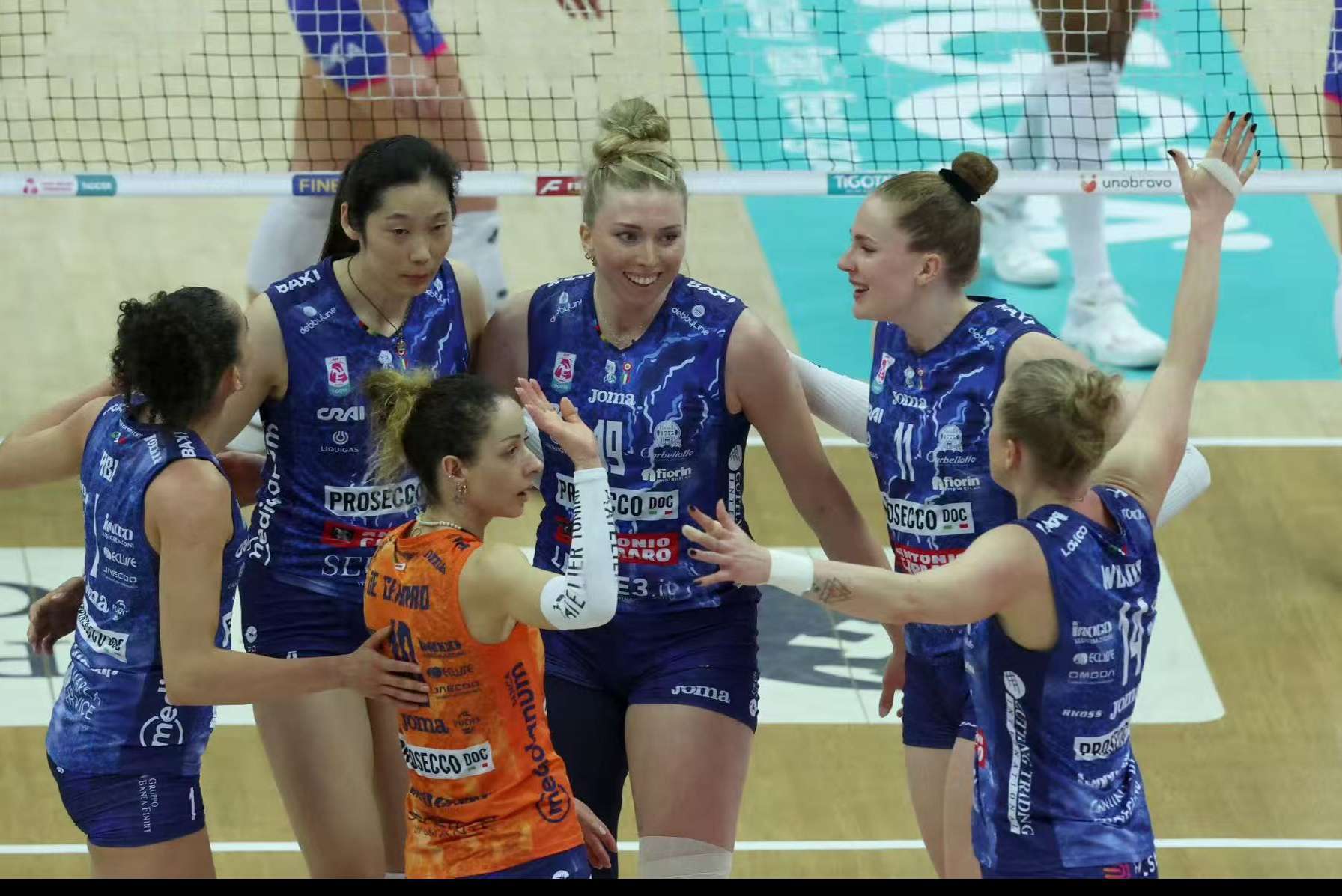 意甲八连冠传奇！科内利亚诺3-0横扫米兰，朱婷关键登场定胜局 ！